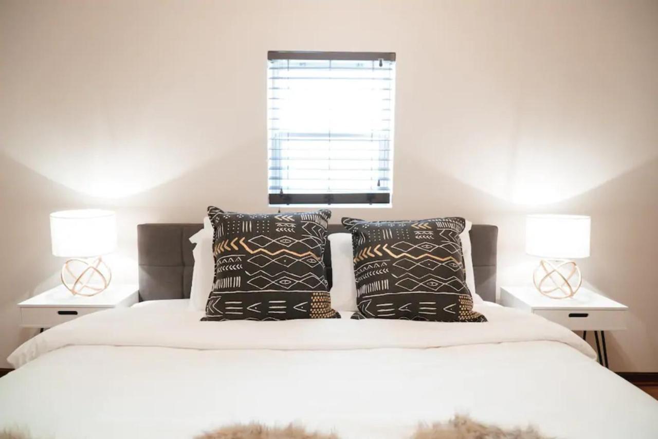 2Br Airy & Tidy Apt With Free Covered Parking - Central Modern 시카고 외부 사진