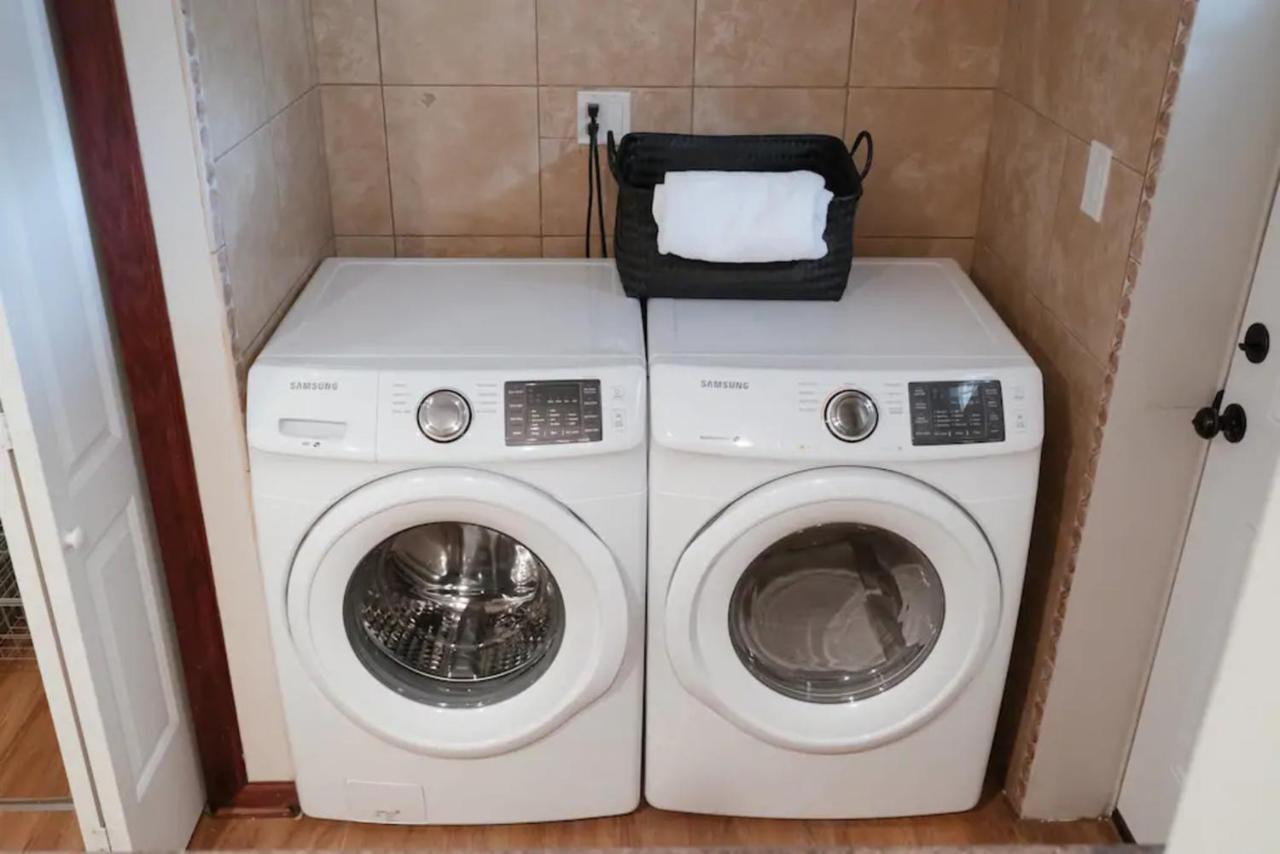2Br Airy & Tidy Apt With Free Covered Parking - Central Modern 시카고 외부 사진